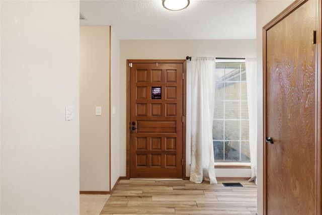 122 Bowerwood Drive, Chickasha, OK 73018