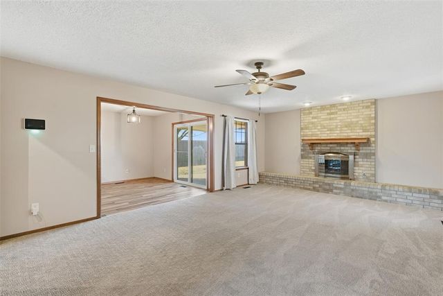 122 Bowerwood Drive, Chickasha, OK 73018