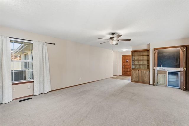 122 Bowerwood Drive, Chickasha, OK 73018