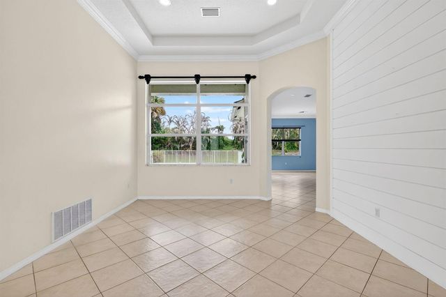 505 SW Lake Manatee Way, Port St. Lucie, FL 34986