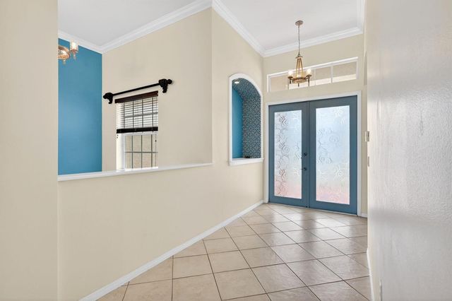505 SW Lake Manatee Way, Port St. Lucie, FL 34986