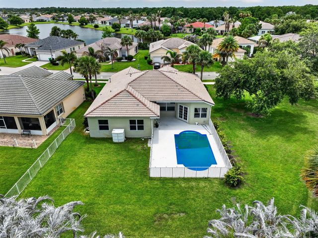 505 SW Lake Manatee Way, Port St. Lucie, FL 34986
