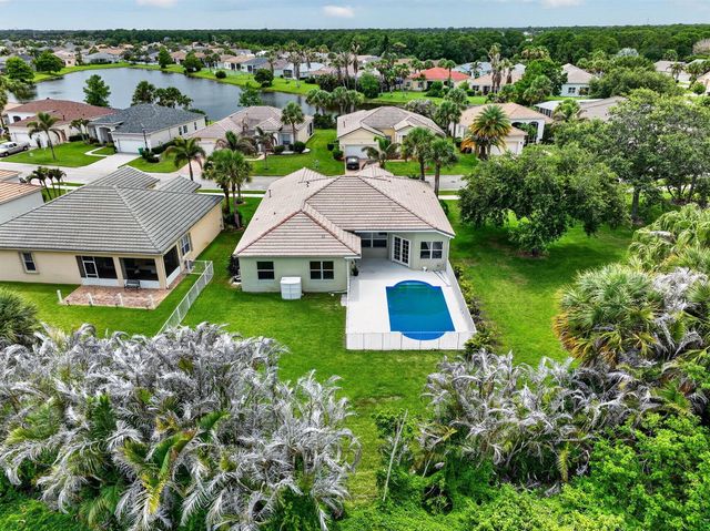 505 SW Lake Manatee Way, Port St. Lucie, FL 34986