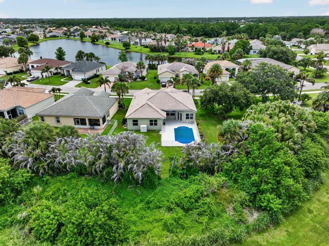 505 SW Lake Manatee Way, Port St. Lucie, FL 34986