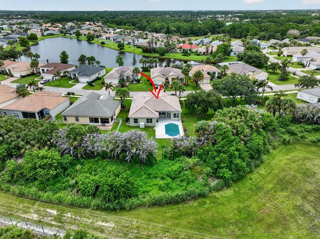 505 SW Lake Manatee Way, Port St. Lucie, FL 34986