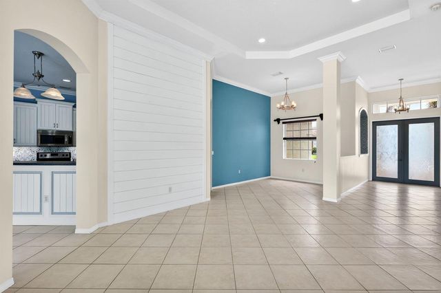 505 SW Lake Manatee Way, Port St. Lucie, FL 34986
