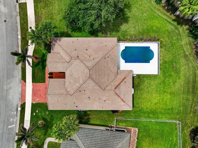 505 SW Lake Manatee Way, Port St. Lucie, FL 34986