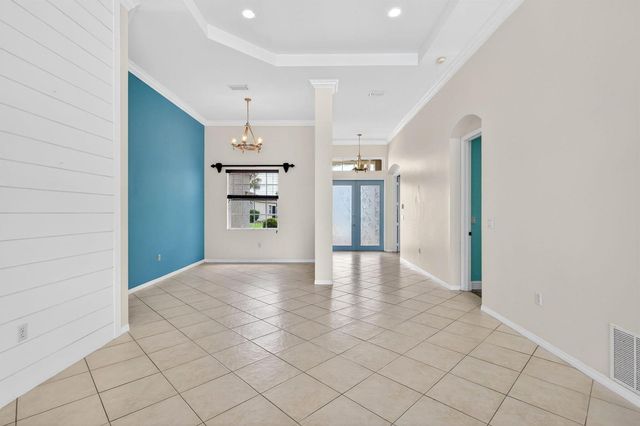 505 SW Lake Manatee Way, Port St. Lucie, FL 34986