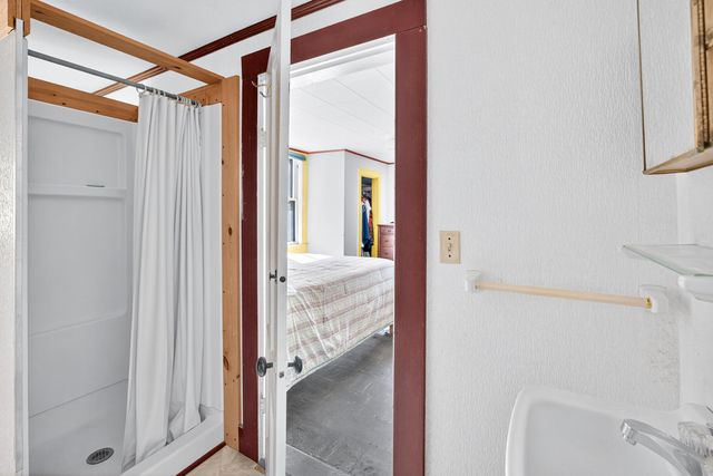 37 Pearl Street, Provincetown, MA 02657