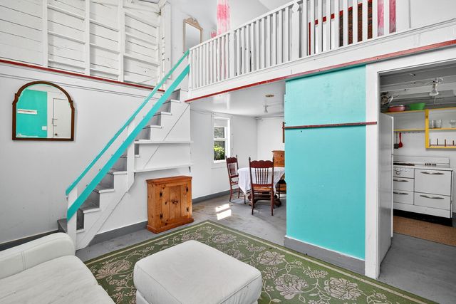 37 Pearl Street, Provincetown, MA 02657