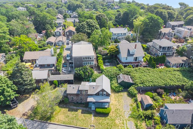 37 Pearl Street, Provincetown, MA 02657