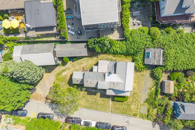 37 Pearl Street, Provincetown, MA 02657