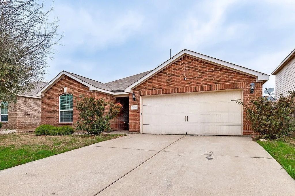 120 Mt Vernon Lane, Venus, TX 76084
