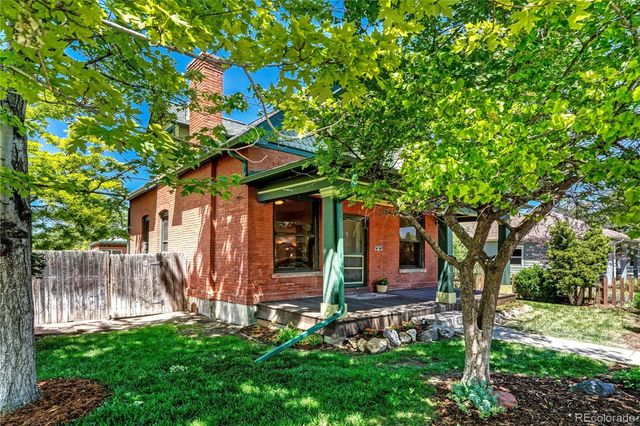 1557 Dallas Street, Aurora, CO 80010