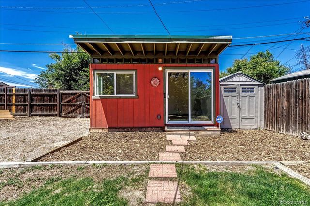 1557 Dallas Street, Aurora, CO 80010