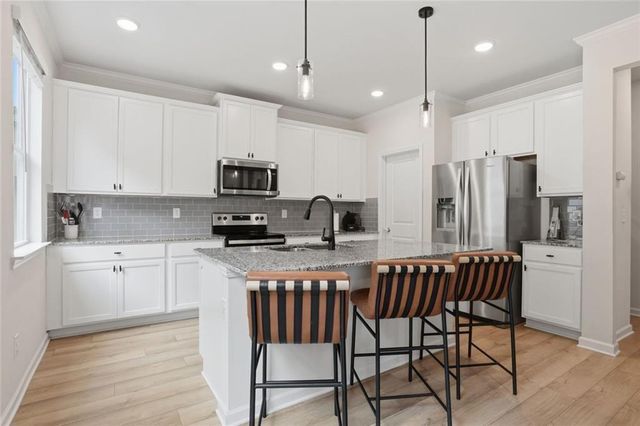 631 River Gardens Drive SE, Atlanta, GA 30354