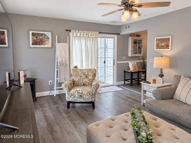 131 Bosun Avenue, Manahawkin, NJ 08050