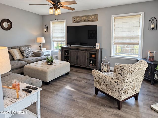 131 Bosun Avenue, Manahawkin, NJ 08050