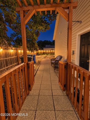 131 Bosun Avenue, Manahawkin, NJ 08050