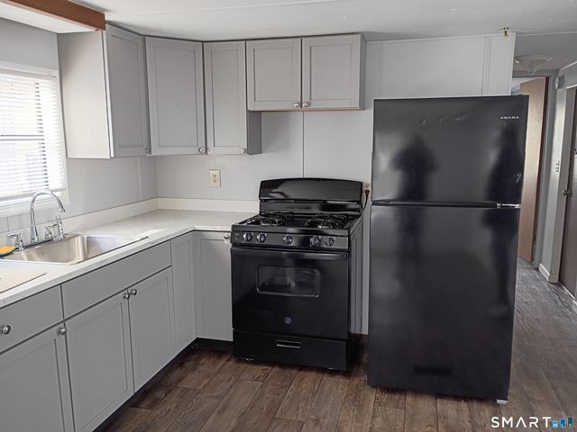 6 5th Avenue, Shelton, CT 06484