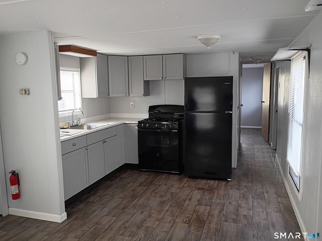 6 5th Avenue, Shelton, CT 06484