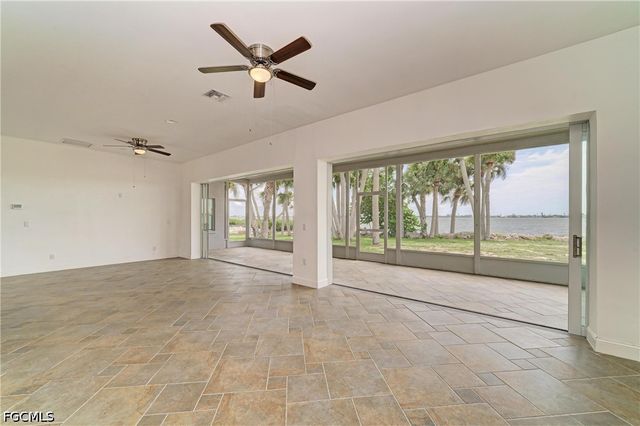 211 Bahia Vista DR, Englewood, FL 34223