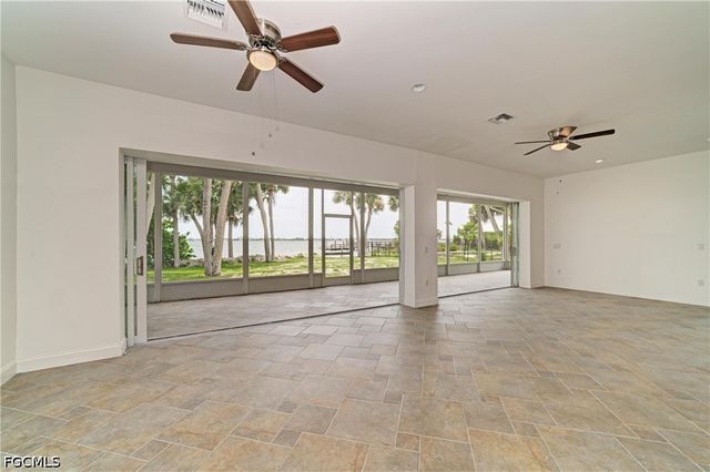 211 Bahia Vista DR, Englewood, FL 34223