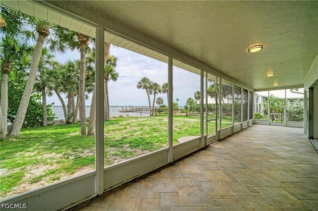 211 Bahia Vista DR, Englewood, FL 34223