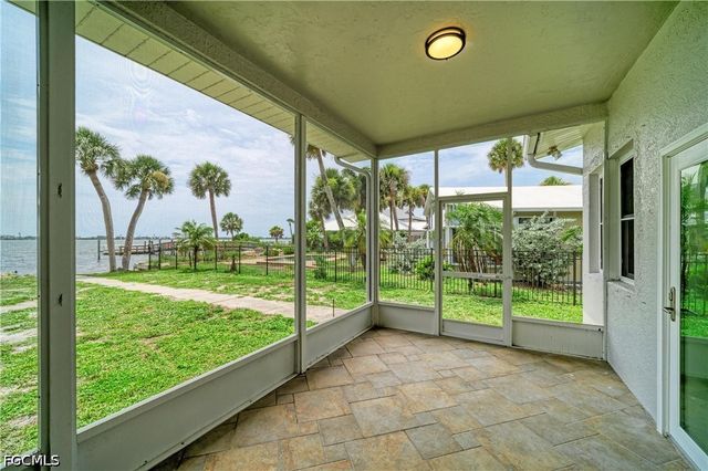 211 Bahia Vista DR, Englewood, FL 34223