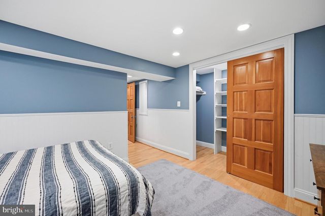 9102 BLUE JUG LNDG, Burke, VA 22015