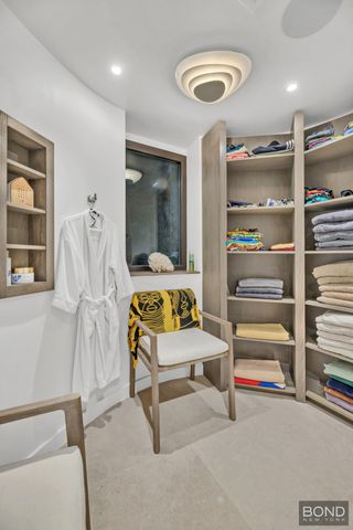 238 W 74th Street House, New York City, NY 10023