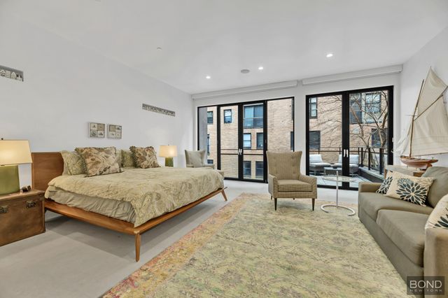 238 W 74th Street House, New York City, NY 10023