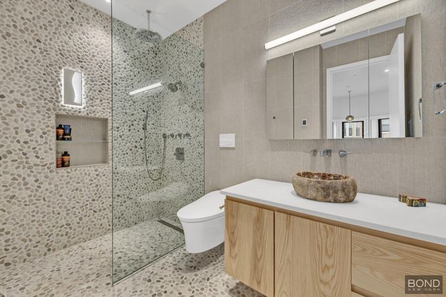 238 W 74th Street House, New York City, NY 10023