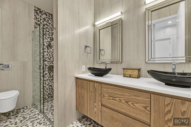 238 W 74th Street House, New York City, NY 10023