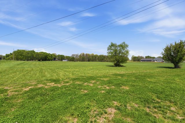 2910 Cairo Bend Rd, Lebanon, TN 37087
