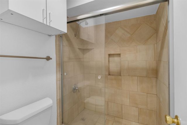 6202 Skyline Drive 50, Houston, TX 77057