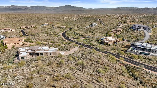 16722 N MOUNTAIN Parkway 71, Fountain Hills, AZ 85268