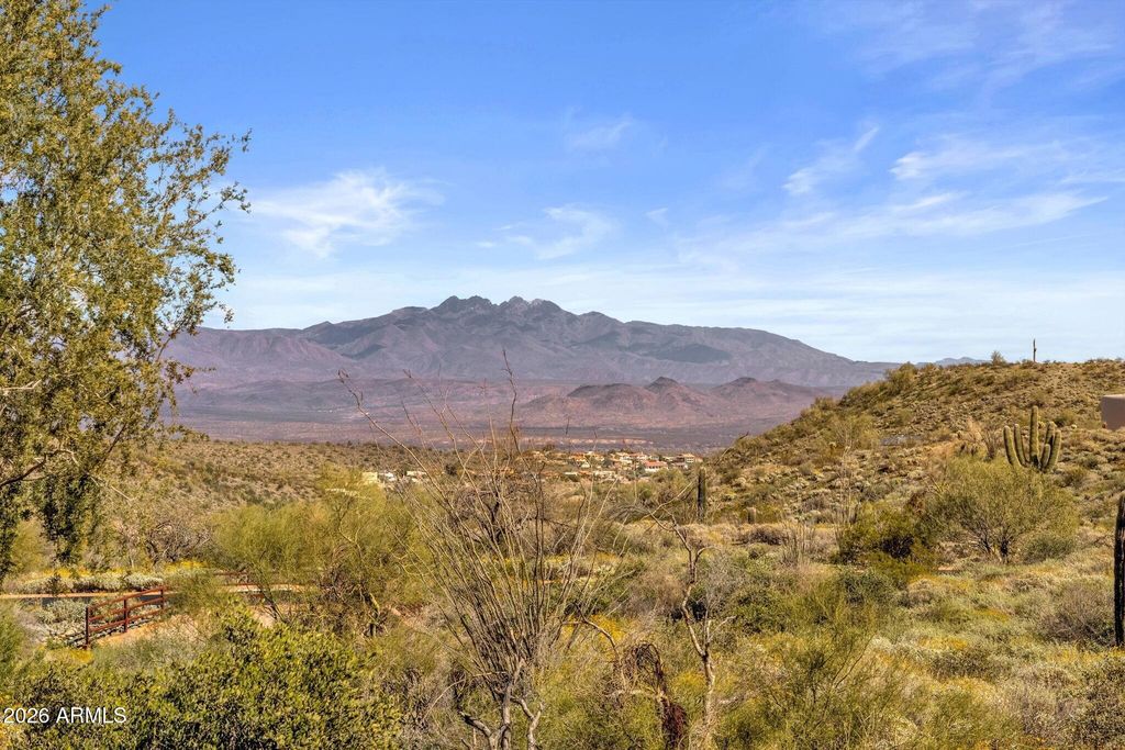 16722 N MOUNTAIN Parkway 71, Fountain Hills, AZ 85268