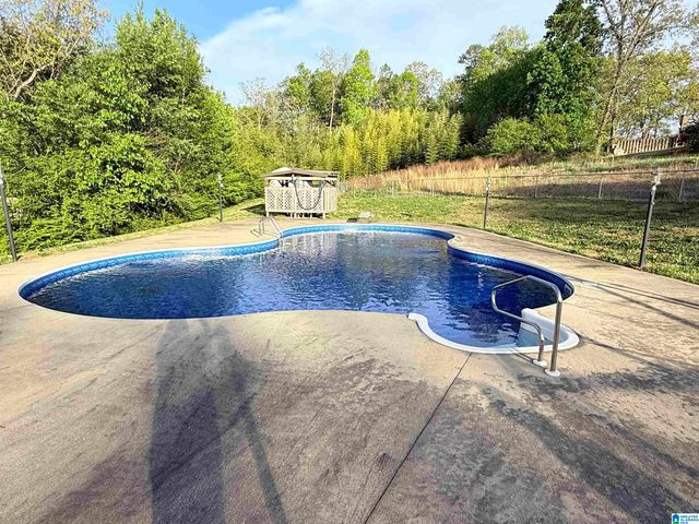 815 CREEK TRAIL, Anniston, AL 36206