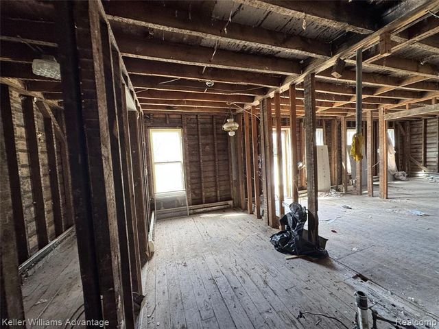 23056 Springbrook Drive, Farmington, MI 48336