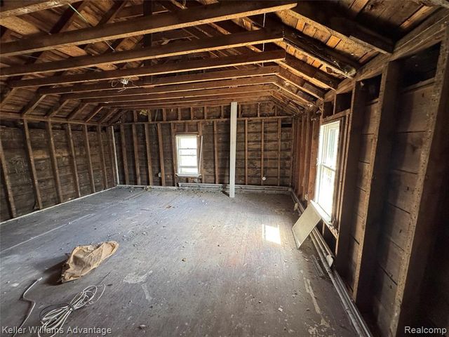 23056 Springbrook Drive, Farmington, MI 48336