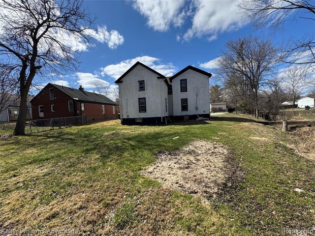 23056 Springbrook Drive, Farmington, MI 48336