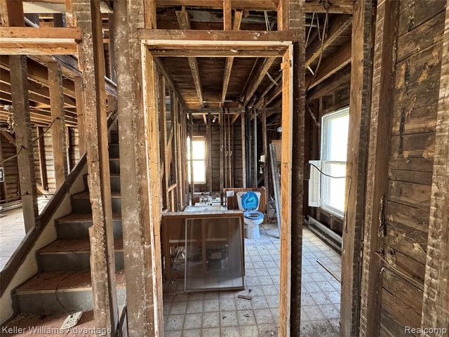 23056 Springbrook Drive, Farmington, MI 48336