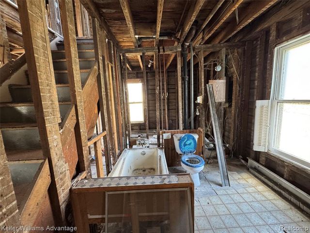 23056 Springbrook Drive, Farmington, MI 48336