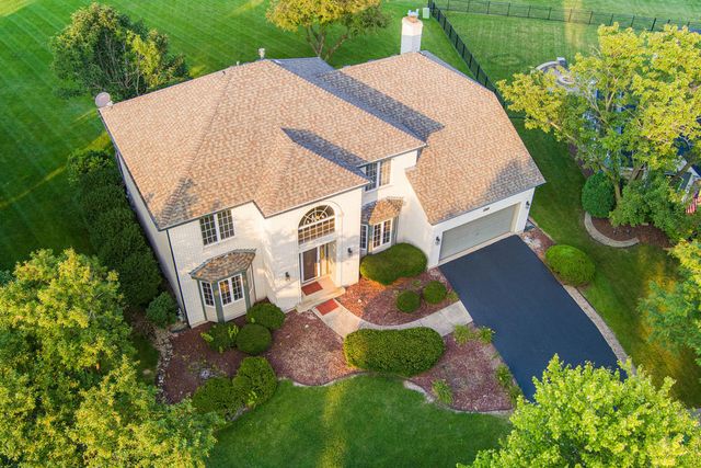 3432 Caine Drive, Naperville, IL 60564