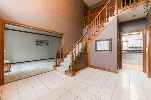 3432 Caine Drive, Naperville, IL 60564