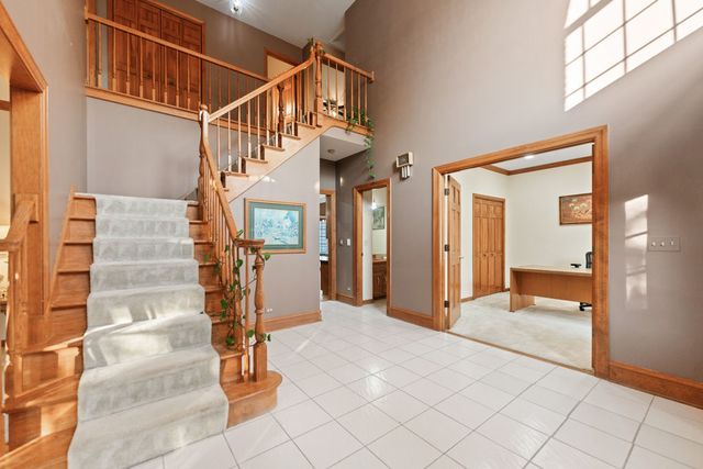 3432 Caine Drive, Naperville, IL 60564