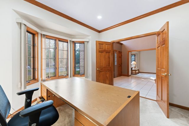 3432 Caine Drive, Naperville, IL 60564