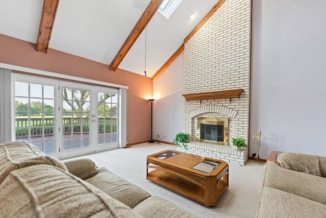 3432 Caine Drive, Naperville, IL 60564