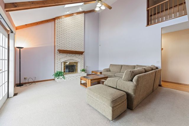 3432 Caine Drive, Naperville, IL 60564